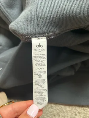 Alo Mockneck thumbnail 4