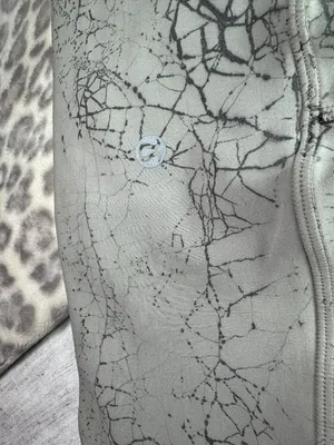 Lululemon Wunder Train High-Rise Short 8" thumbnail 3