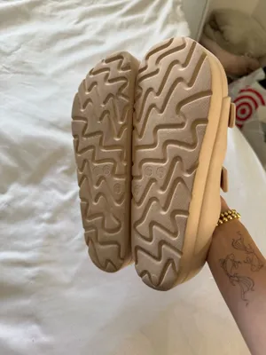 Tan Sandals Size 8.5 thumbnail 3