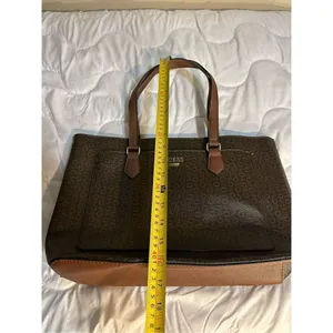 Guess Los Angeles brown tote Large thumbnail 14