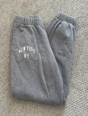 Brandy Melville Sweatpants thumbnail 1