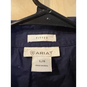 Ariat Fitted Western Shirt Women’s L Blue Embroidered Snap Front Long Sleev thumbnail 2