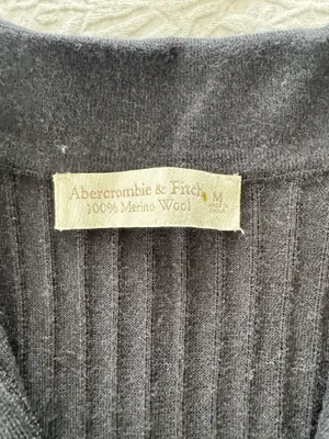 Abercrombie 100% Wool Sweater thumbnail 3
