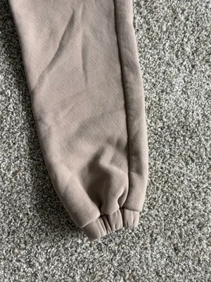 Comfrt joggers  thumbnail 4