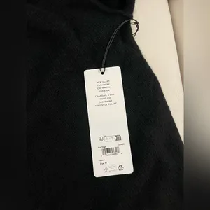 ALO Yoga NWT Unisex Wool Cashmere New Class Crewneck Sweater Black Size M thumbnail 11