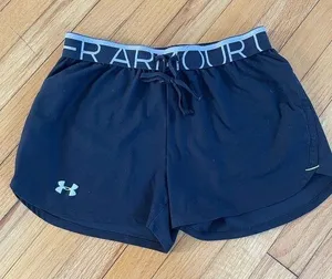 Under Armour Shorts size small semi fitted black thumbnail 1