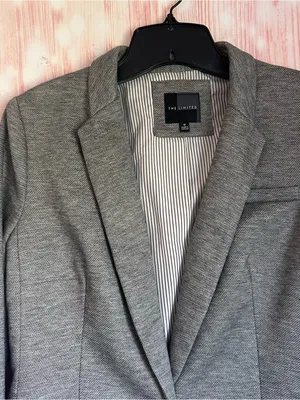 The Limited Gray Stretch Knit 3/4 Sleeve Single Button Blazer Size M thumbnail 3