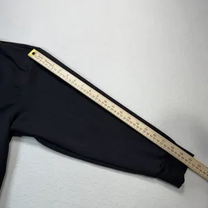 Puma Women's Black Pullover "Keeps You‎ Dry" Cropped Hoodie Sz. M Long Sleeves thumbnail 6