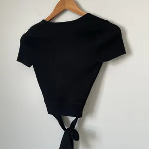 Wilfred Aritzia All Tied Up Sweater Top Cropped Black Ribbed Women's Size XS thumbnail 5