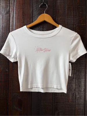 PacSun Cropped White Tee with New York Graphic - NWT XS thumbnail 3