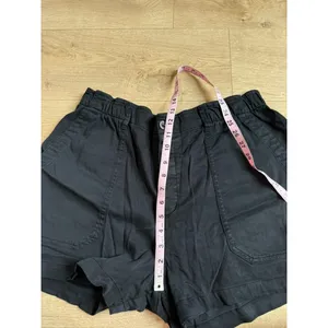 Eddie Bauer Womens Lightweight Relaxed Fit Everyday Paperbag Waist Short size XL thumbnail 8
