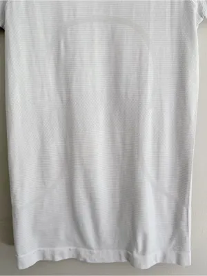 Lululemon Swiftly Tech Short Sleeve Shirt size 4 thumbnail 4