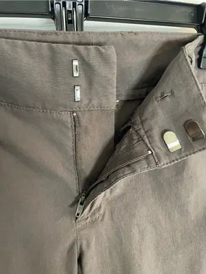 Athleta Olive Taupe Women’s Stretch Bermuda Shorts Size 4 thumbnail 5