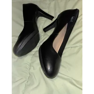 Clarks Women's Adriel Viola Dress Pump Black Leather Sz 10 thumbnail 10