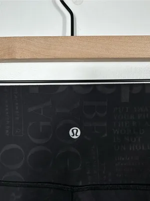 Lululemon Wunder Under‎ 25 Leggings 8 20YR Manifesto Embossed Black Luxtreme thumbnail 8