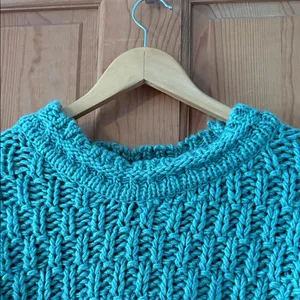 Universal Threads Good Co. Size XS Women's Teen Girl Cozy Green Knit Sweater thumbnail 3