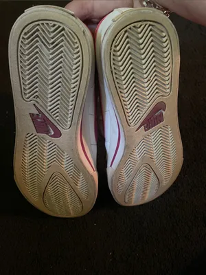 Nike Women's White Sneakers with Pink Swoosh thumbnail 6