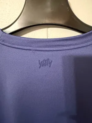 YITTY by fabletics cropped tee size XL  thumbnail 4