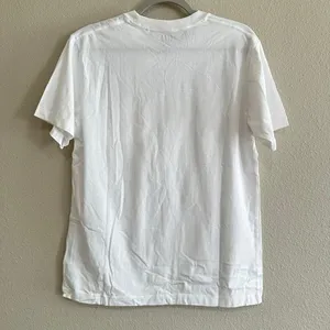 Uniqlo UT Disney Mickey Mouse Pocket T-Shirt White Women Medium NWT Embroidered‎ thumbnail 9