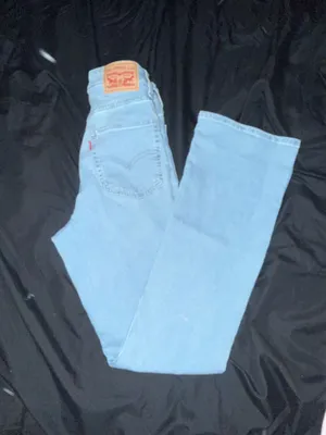 725 High-Rise Levi’s Bootcut Women’s Jeans thumbnail 3