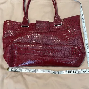 Axiz red and black faux alligator tote bag clean inside and out one flaw EUC thumbnail 6