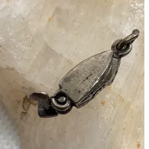 Vintage Sterling Silver Motorboat Charm Movable Rudder Nautical Pendant 1.6g thumbnail 5