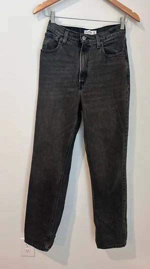 Abercrombie 90s Ultra High-Rise Straight Black thumbnail 1