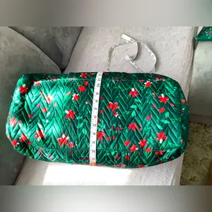 Lightweight spacious travel bag💚❤️🤍 Green thumbnail 4