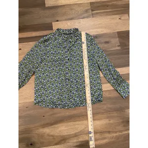 Zara Satin Button Up Top Size M Green Abstract Boho Desi Print thumbnail 4