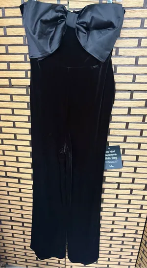 Lulus black bow velvet jumpsuit size large thumbnail 1