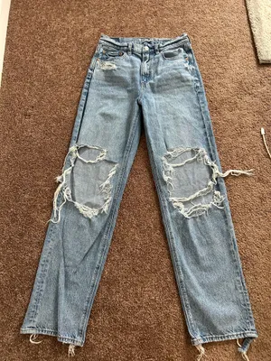 American Eagle Jeans Distressed High-Rise thumbnail 1