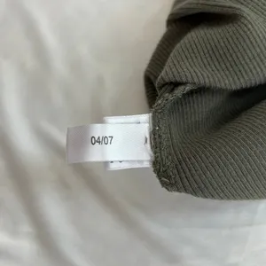 2007 Express Basic V Neck Metallic Trim Green Ribbed Tank Top 100% Cotton Small‎ thumbnail 6