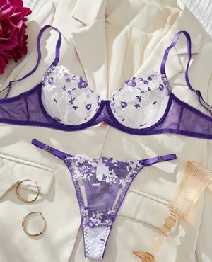Purple bra set Size M thumbnail 1