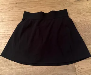 Aritzia Skirt Mini thumbnail 1