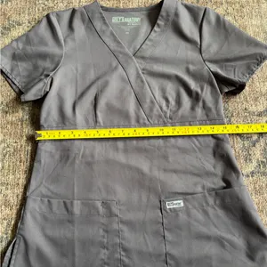 Grey's Anatomy by Barco Riley 3-Pocket Mock Wrap V-Neck Top Size XS thumbnail 7