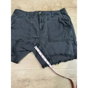 Aerie Women's Shorts Gray Solid Adventure Utility Frayed Hem linen blend size M thumbnail 5