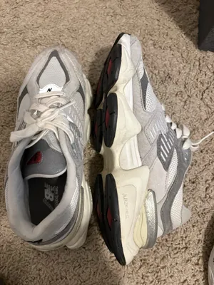 New Balance Sneakers 9060 Women’s thumbnail 1