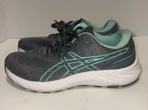 ASICS Women's Gel-Excite 9 running sneakers in the "Sheet Rock / Oasis Green" colorway thumbnail 2