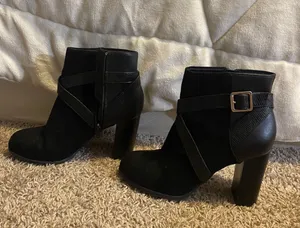 Womans Heel Boot Black Size 6.5 thumbnail 2