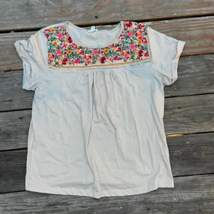 One World Embroidered Floral Top Size L thumbnail 2