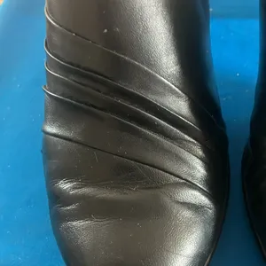 FINAL MARKDOWN Women's Black Leather Shoes 9 thumbnail 2