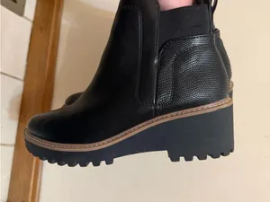 Dolce Vita | Black Leather Rango Lug Ankle Boots thumbnail 3