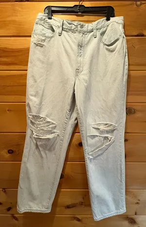Madewell Light Blue Distressed Boyfriend Jeans size 32 thumbnail 1
