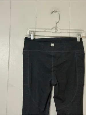Vuori Performance Leggings Heather Charcoal Yoga Workout Pants thumbnail 9
