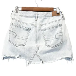 American Eagle Womens 4‎ Denim Mini Skirt Light Wash Distressed Hem Button Fly thumbnail 2