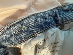 American Eagle Mom Jeans thumbnail 3
