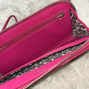 Coach Poppy Pink Leather Wristlet thumbnail 6