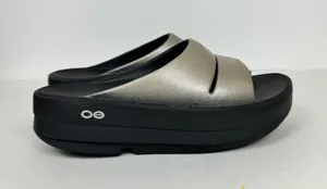 OOFOS OOmega OOahh Luxe Womens Size 8.0 Latte Platform Recovery Slide Sandals thumbnail 1