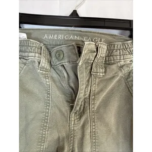 Women’s American Eagle Green Cargo Pants Size 00 Preowned thumbnail 5