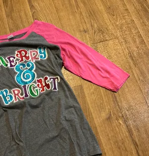 Christmas Shirt Size M thumbnail 3